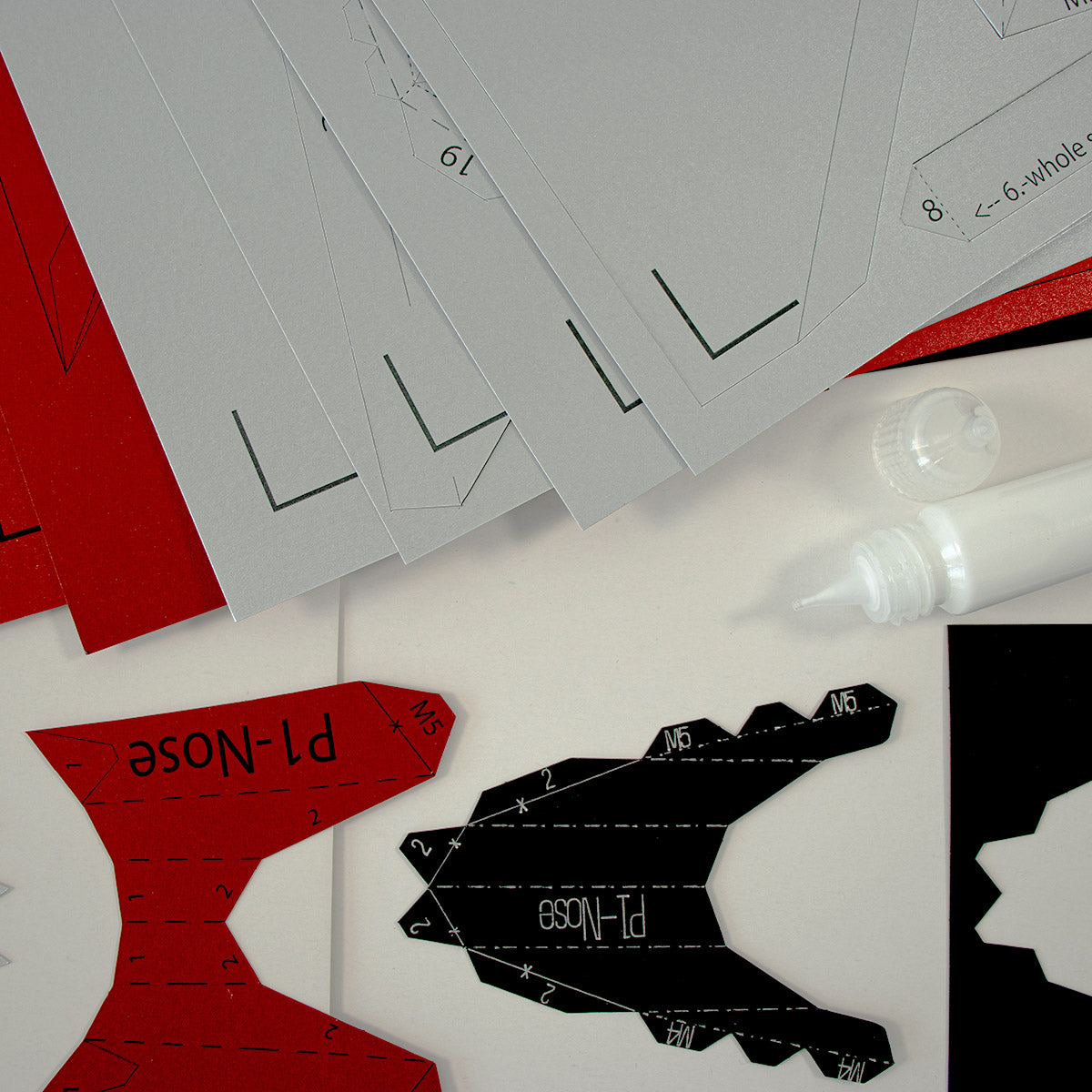 F1 Legend - Papercraft kit - Wall Sculpture 70 cm