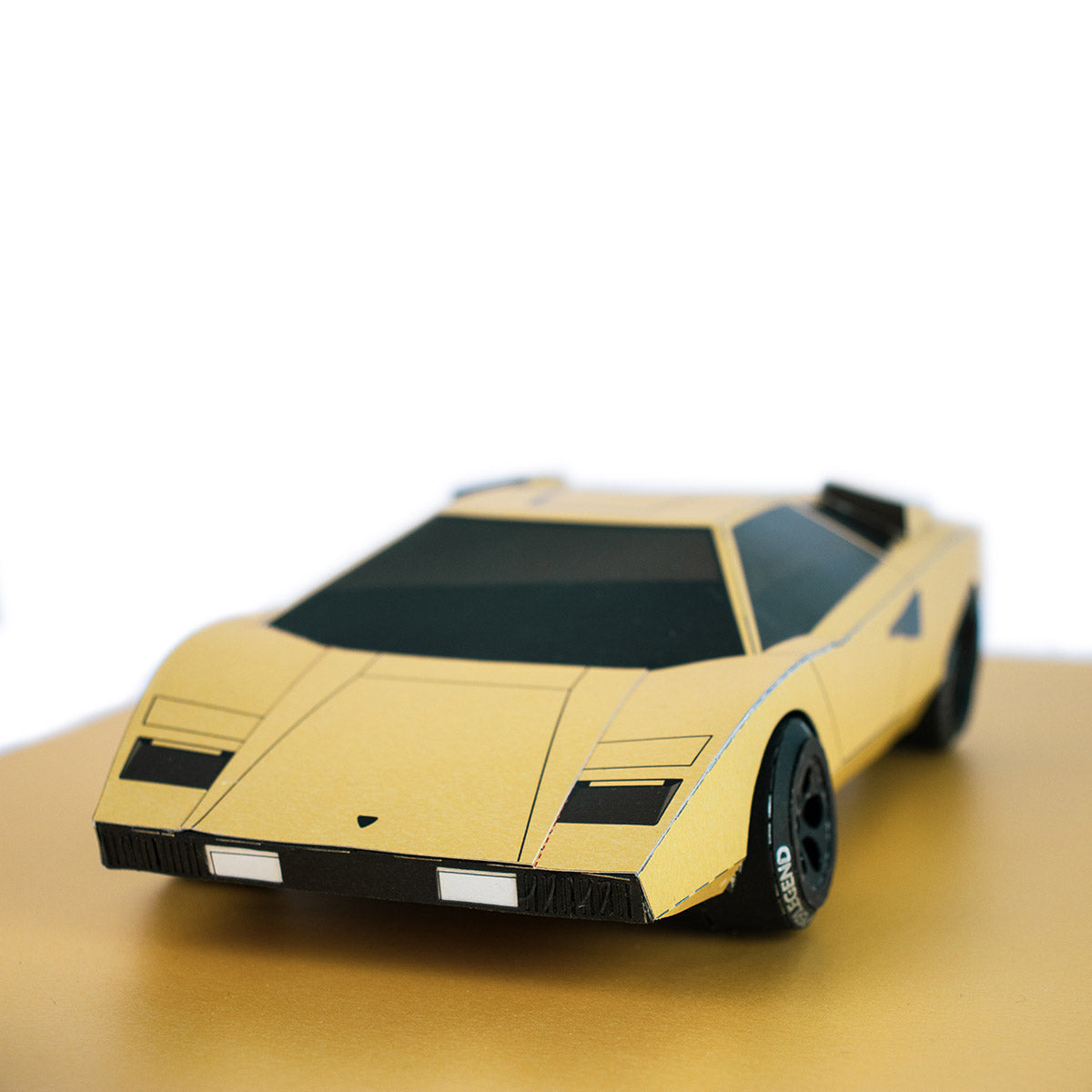 The Coun Papercraft Car Sculpture 1:18 - Front View